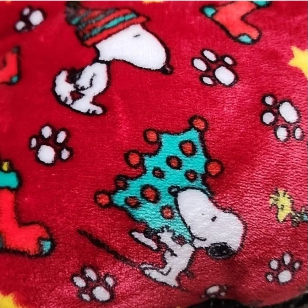 Charlie Brown Snoopy Christmas Pet Cat Dog Bed New With Tags 2025 Red Multicolor